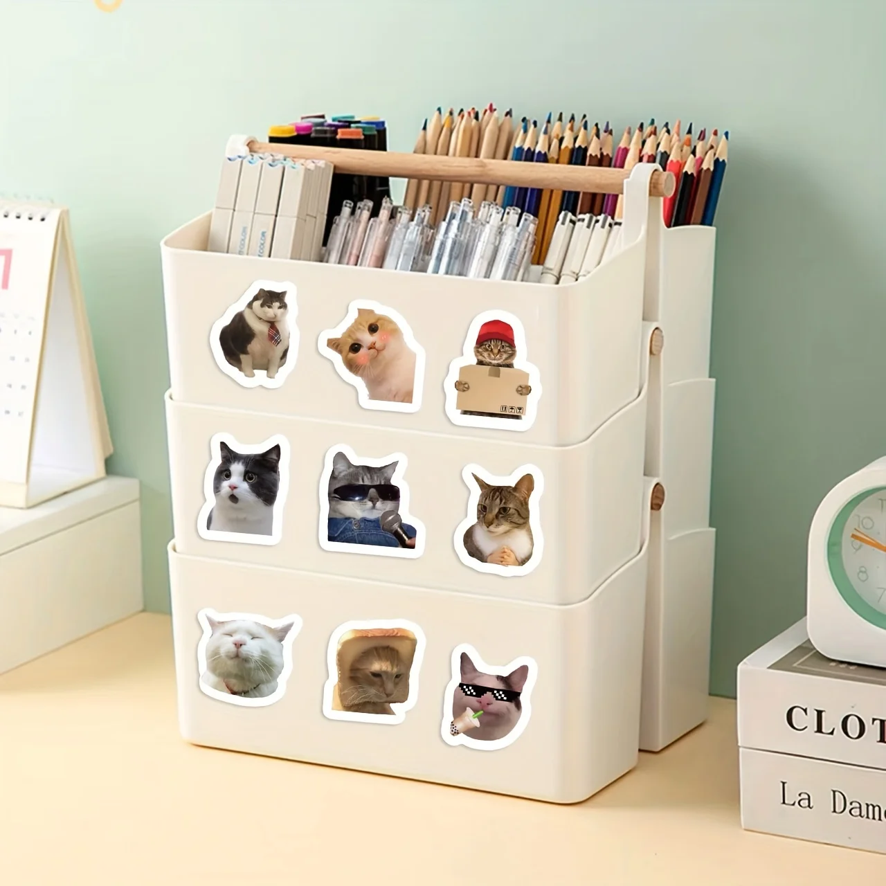 500PCS/Roll Funny Stickers Cat Dog Cartoon Roll Stickers Animal Packaging Stickers Photocard Decor Pack Lables Wholesale
