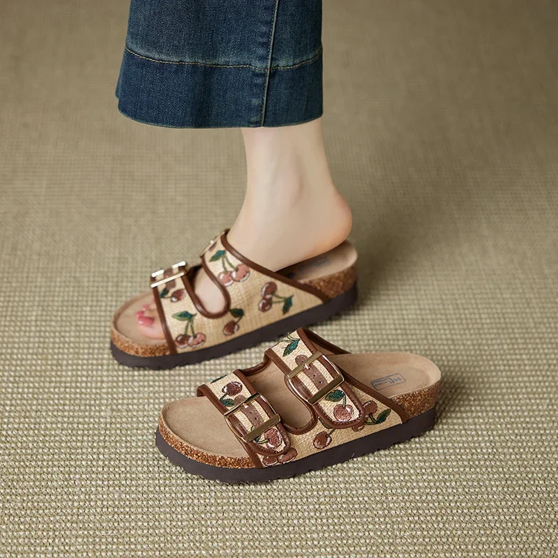 

Новинка 2023 года, летние женские сандалии из натуральной кожи, 22-25 см, женская обувь с принтом из ткани + воловьей кожи + свиной кожи, модные полутапочки