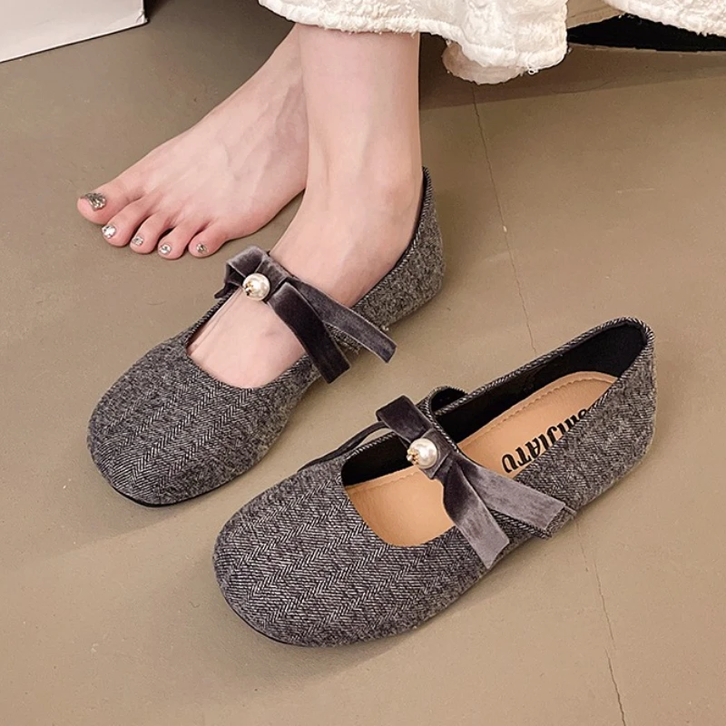 

Pearl Women Flats Shoes Bow Fashion Loafers Sandals Summer New 2025 Designer Trend Woman Sneakers Casual Sport Walking Shoes