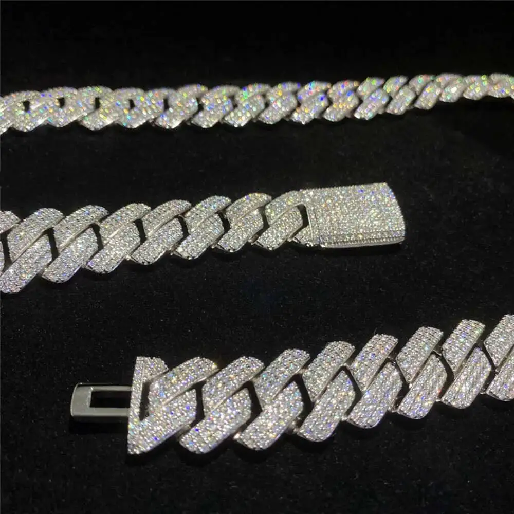 Luxury Factory Wholesale Hip Hop High Quality Box Buttons 3-row Diamonds Moissanite 18mm 925 Silver Cuban Chain Necklace Mens Je