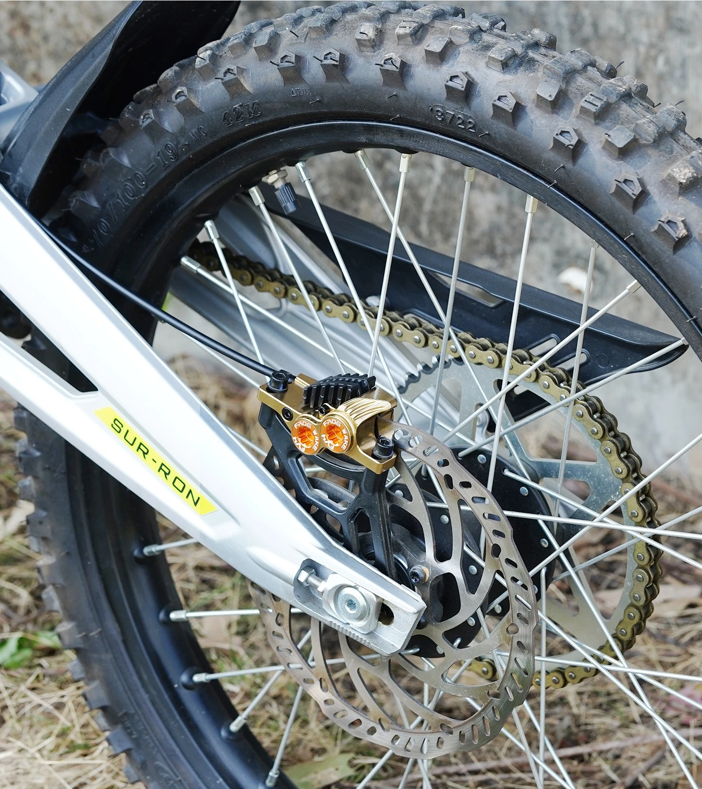 FROG WAKE F-PRO Gold / Silber / Grau / Schwarz 4-Kolben Hydraulisches Scheibenbremsen-Kit Split-Typ für SURRON LIGHT BEE, MTB, Motorrad – Detail 16