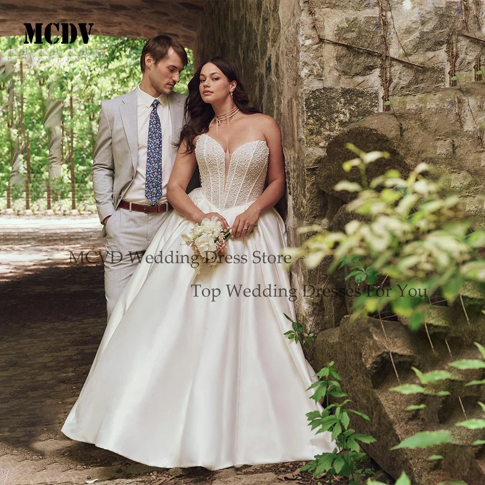 

MCDV Beaded Plus Size A-Line Wedding Dress Backless Crystal Vintage Wedding Reception Dress Customized Ivory robe de mariée