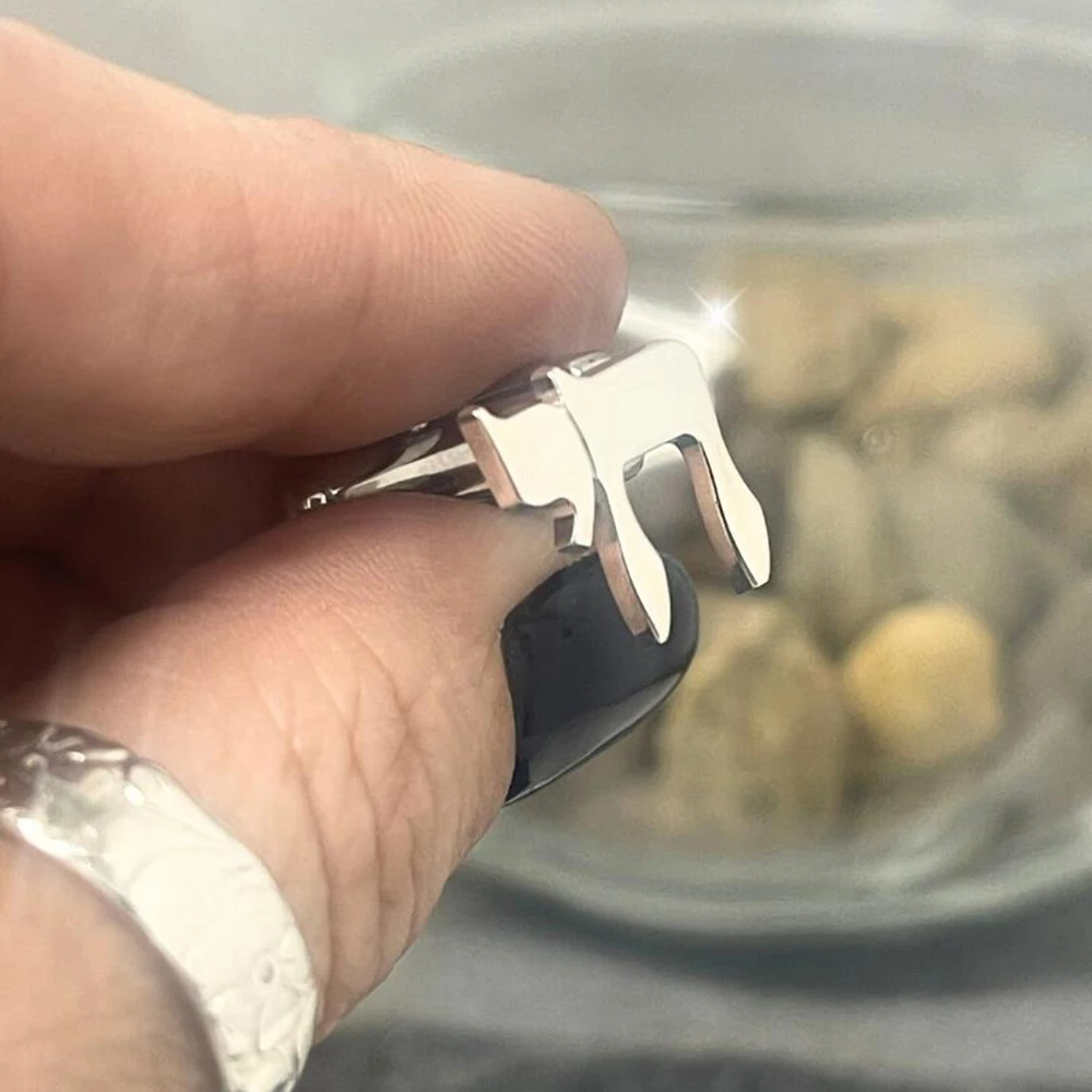 أزرار أكمام عبرية مخصصة، أزرار أكمام مخصصة، أزرار أكمام مخصصة بالاسم العبري، هدايا العريس، هدايا الزفاف