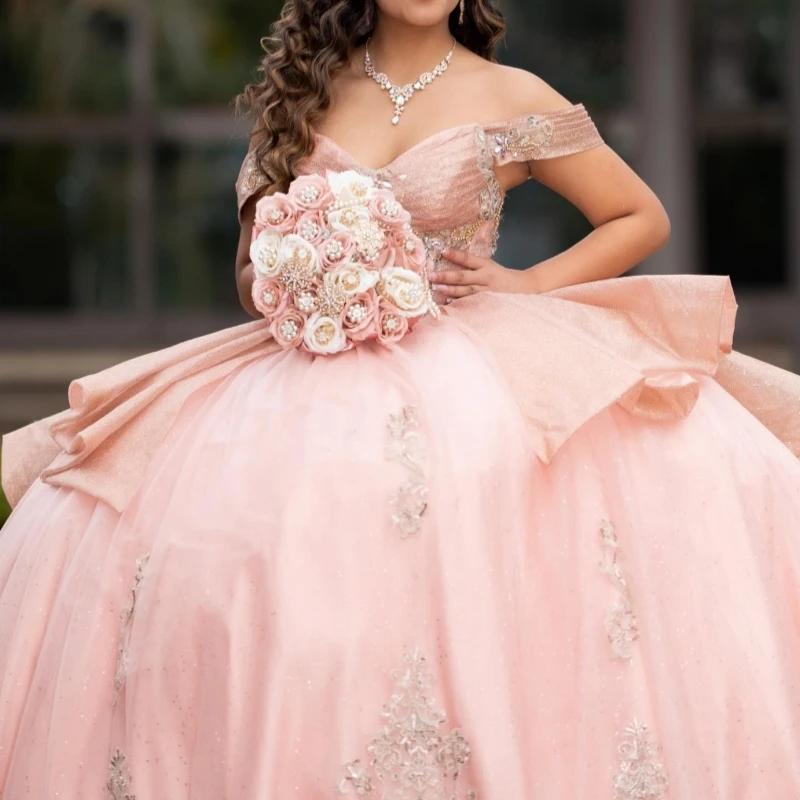

Pink Shiny Ball Gown Quinceanera Dresses Applique Lace Beading Crystal Bow Tull Corset Off Shoulder Sweet 16 Dress Vestidos 15