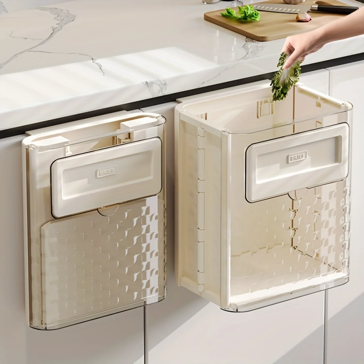 سلة المهملات المعلقة القابلة للطي، دلو معلق على الحائط لباب خزانة المطبخ #1