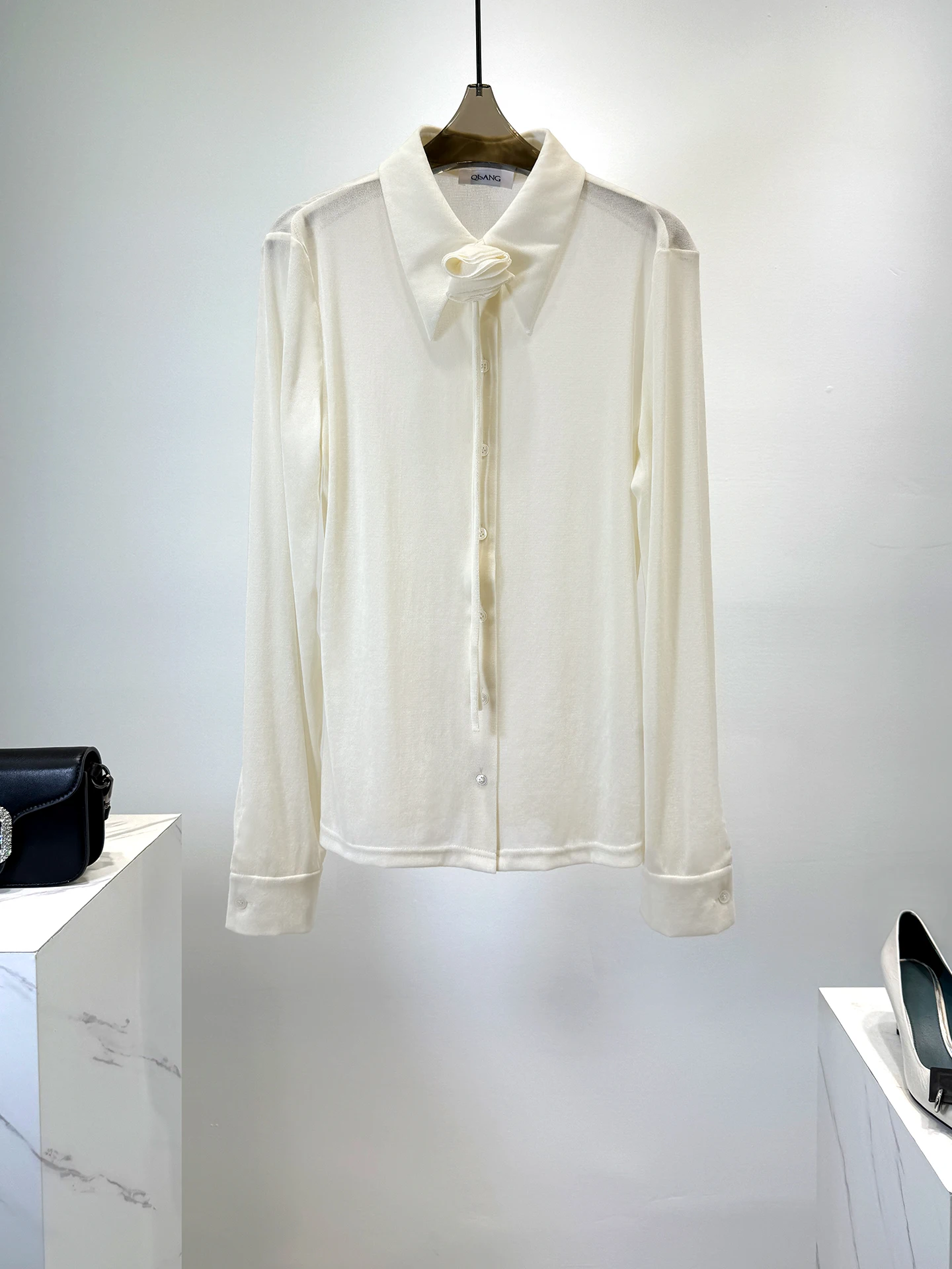 

Ele Velvet irt Quali Beautiful Exquisite Floral Unique Sli Women's irt Soft Long Sve Button up