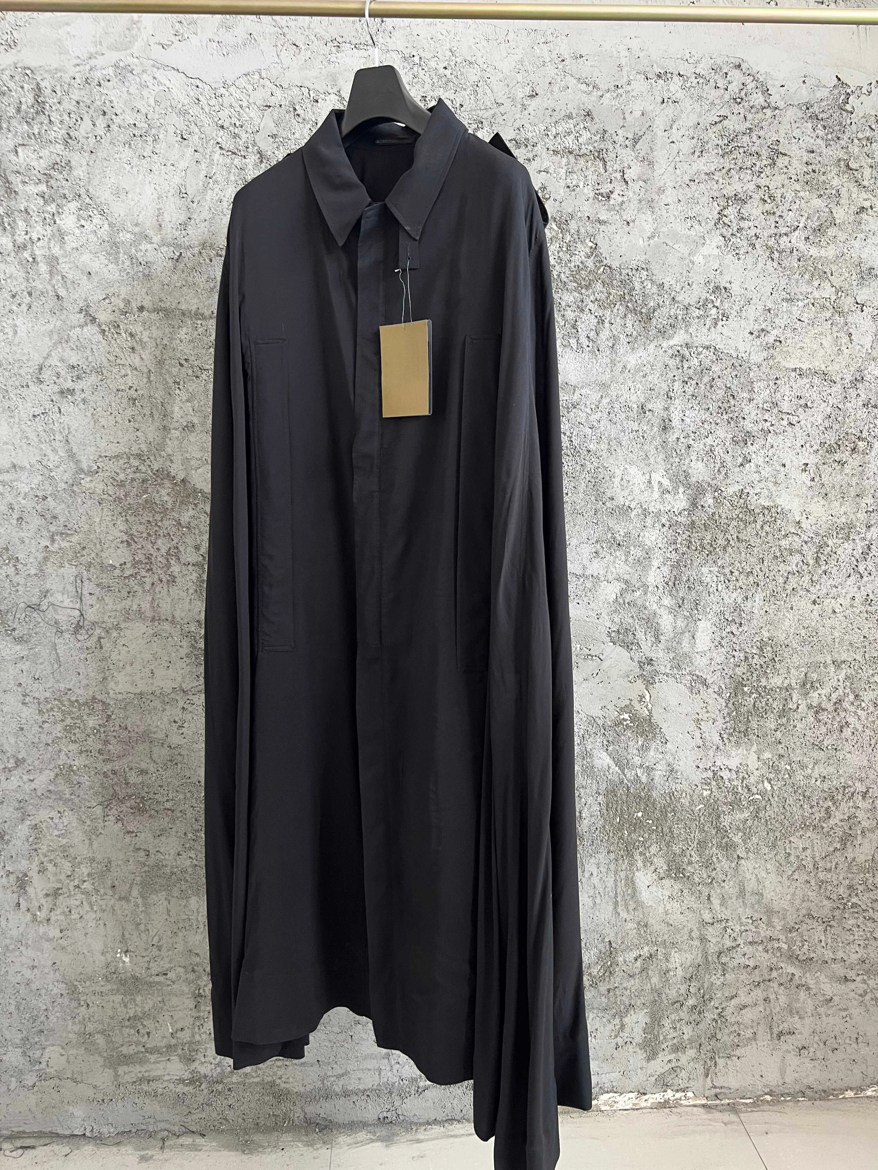 

TOP-YAMAMOTO dark style asymmetrical print design hooded cape-style trench coat is loose and trendy