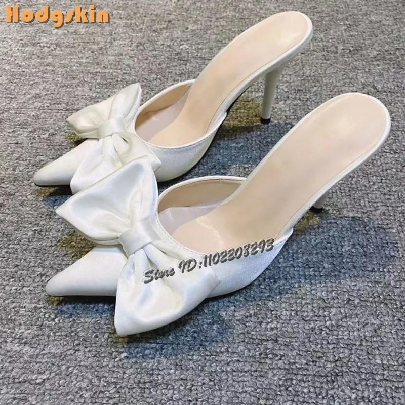 Pantofole sexy con fiocco leopardato Sandali con tacco alto poco profondi in raso di seta con punta a punta 2025 Nuove donne estive all'aperto Scarpe a spillo