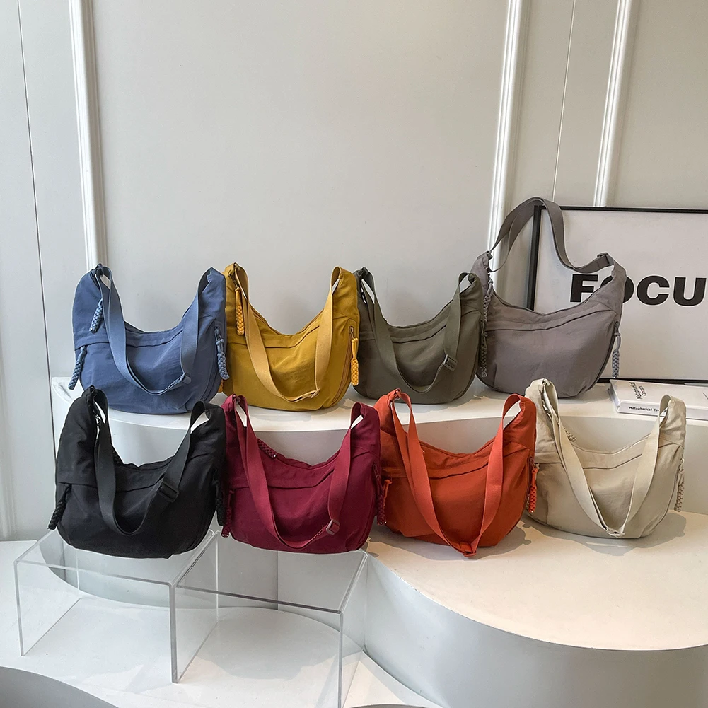 

Trendy Single Shoulder Bag High Capacity Women's Crossbody Messenger Bag Leisure Versatile Shoulder Hobos Bag Outdoor Canvas Bag