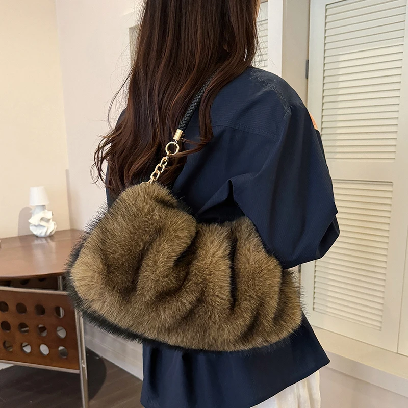 2026 Women Winter Bags New Fashion Shoulder Bag Ladies Fur Shoulder Handbags Female totes Purse Luxury Bag Designer Women Bags