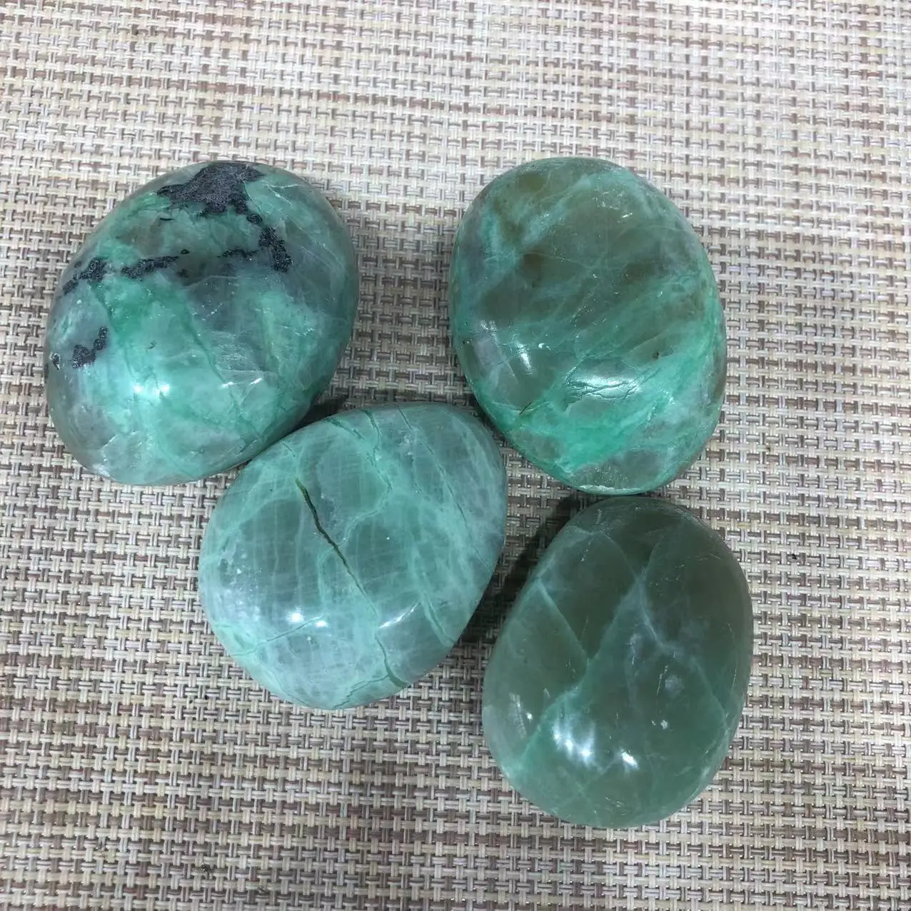 Natural Green Aventurine Palm Stones Healing Crystal Massage Hand-Polished Meditation Reiki Quartz Home Decoration