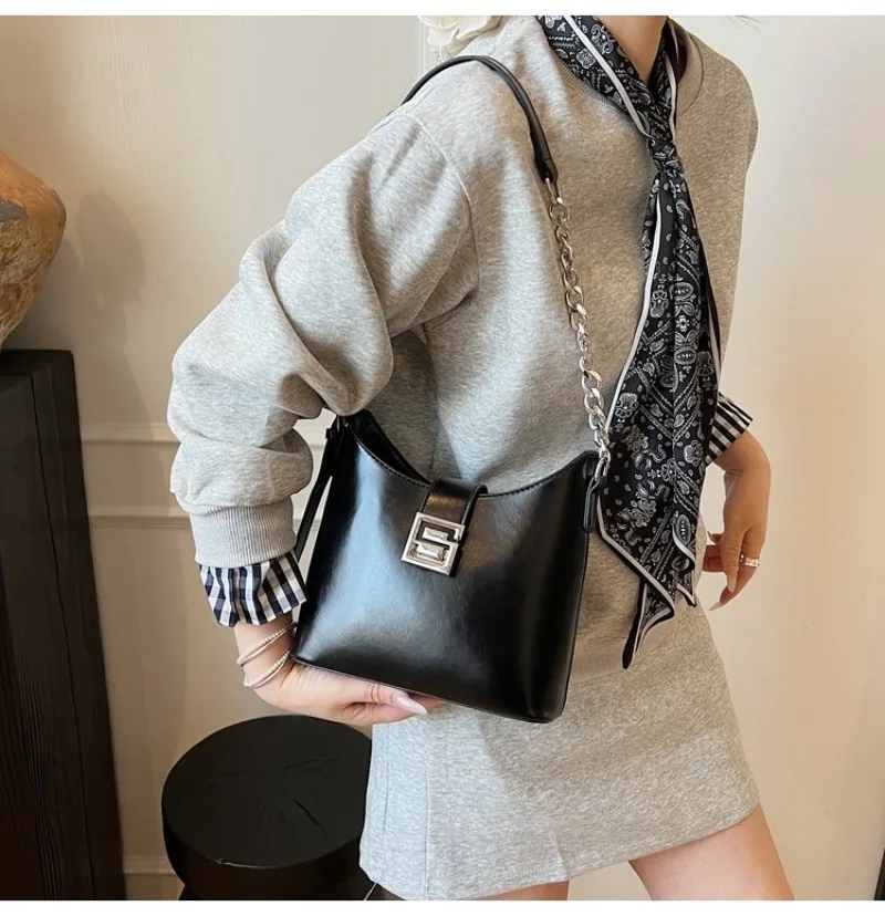 

Сумка с принтом для дальнозоркости в стиле взлетно-посадочной полосы — объемная подушка через плечо с структурированной основой, современный офис, незаменимая