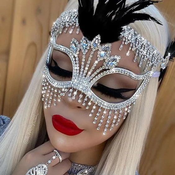 

New Feather Mask Half Face Makeup Party Rhinestone Mask Party Mystery European and American Festival Accessories cosplay mask