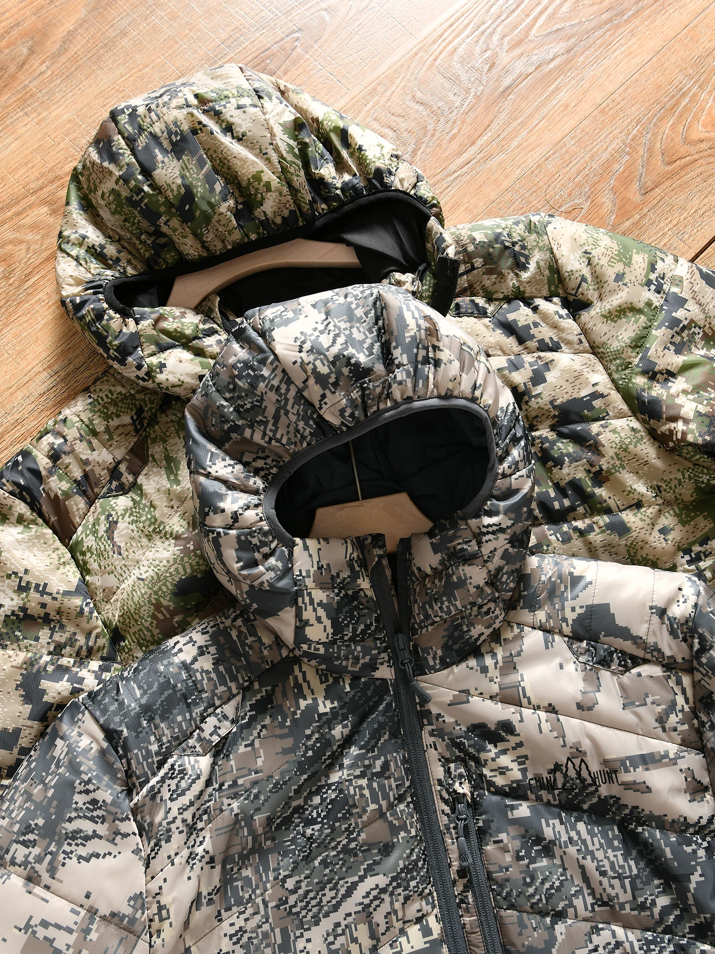 Hunting Series Lightweight Warm Men's Outdoor Hooded Cotton Jacket Winter Cold Proof Breathable Quick Dry Zipper Closure Coat