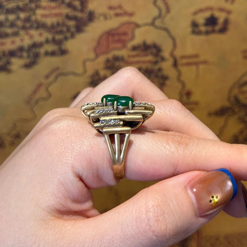 Vintage Green Glaze Jewelry Rings For Women Luxury Designer Vertical Antique Gold Plated Rhinestone Dubai Brand New Year 2026