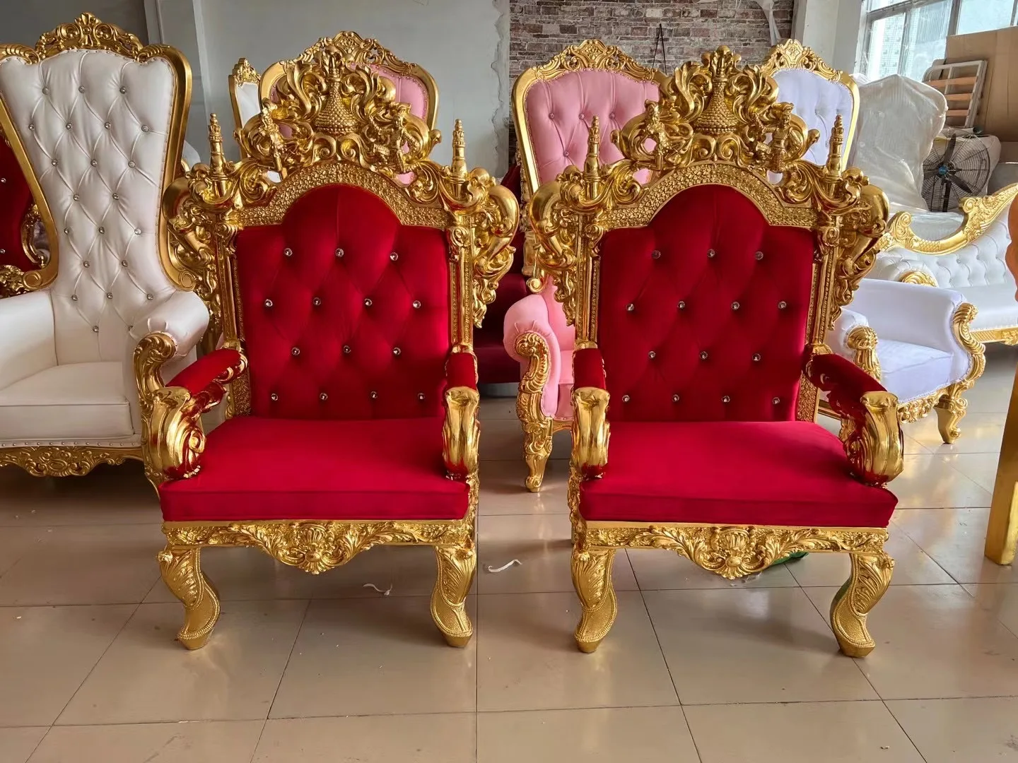 FSDKX Selling China Wedding Furniture Rental Red Royal King and Queen Throne Chair for Even Good t