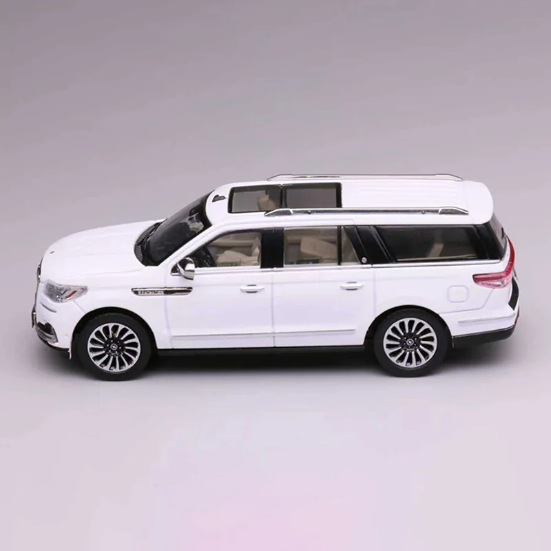 WTX 1/64 Lincoln Navigator SUV Model Alloy Simulation Car Model