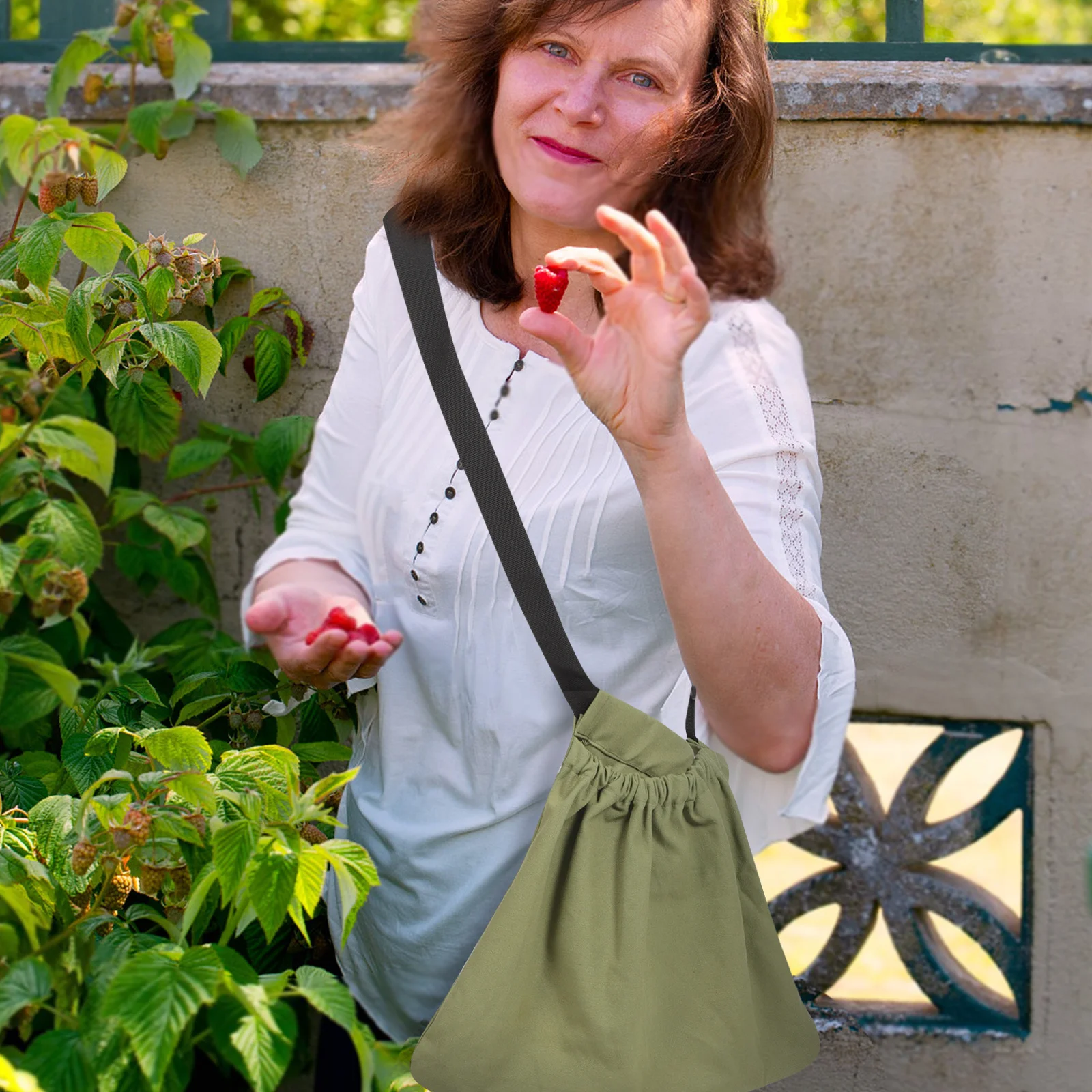 

Harvest Apron Large Pocket Adjustable Belt Fruit Vegetable Picking Bag Multi-Use Foraging Basket Garden Tool Storage