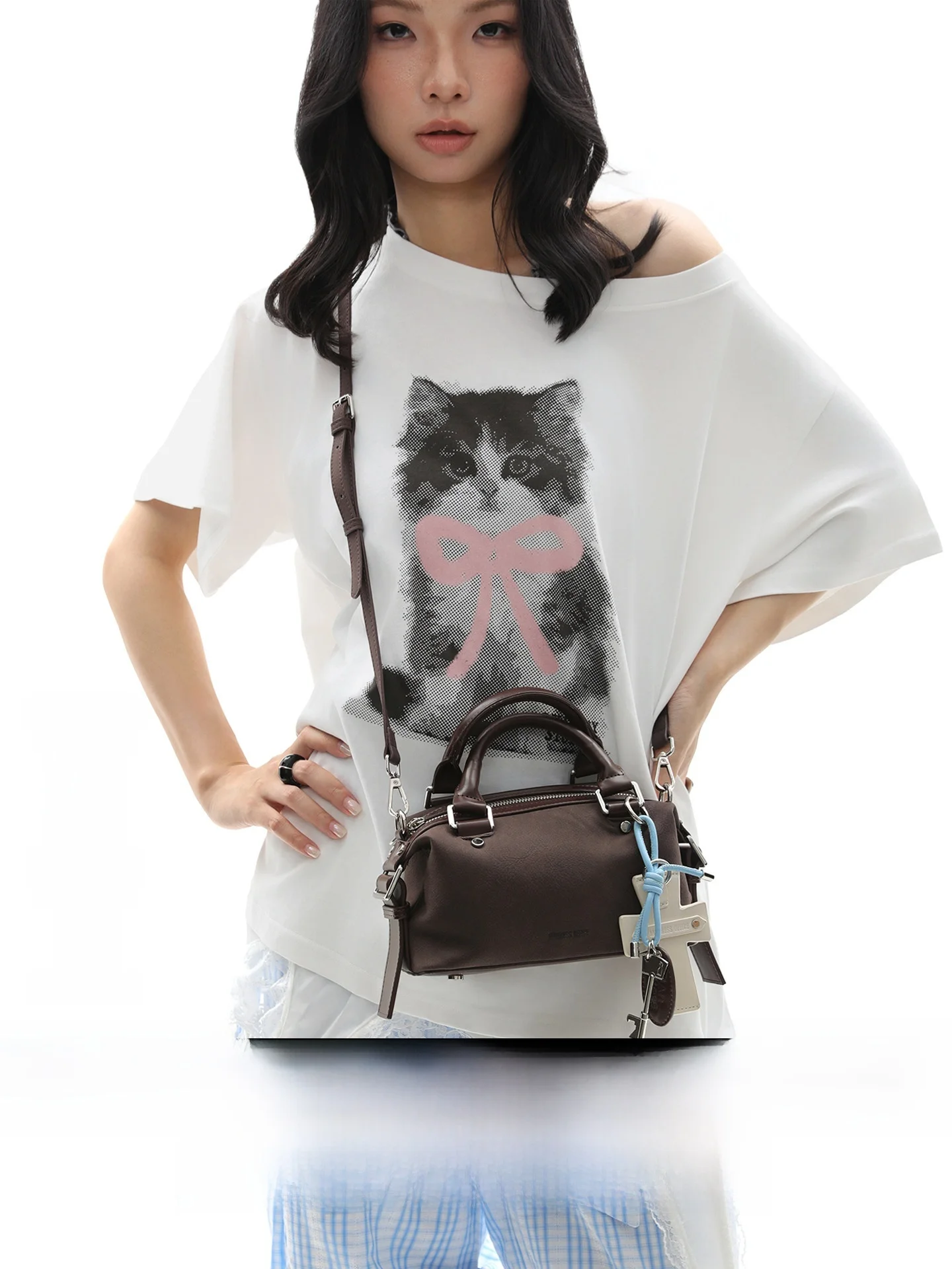 

Original Design Moni Cross Boston Shoulder Bag Suede Leather Crossbody Handbag Casual Style Zipper Closure Fashion Accessory