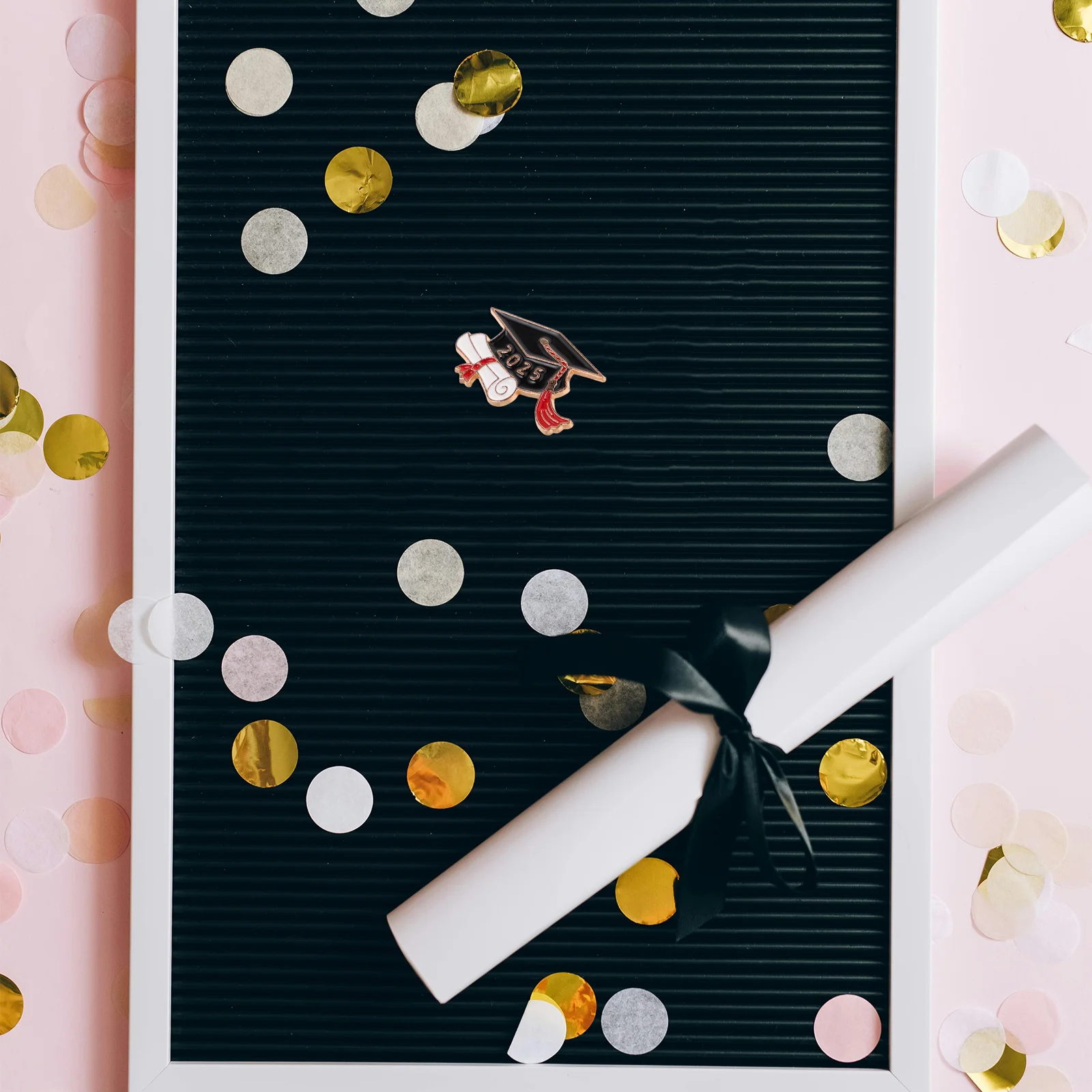 

5Pcs Graduation Cap Brooch Pins Fun Metal Pin Badge for Graduation Season Accessories Badge Clips Lapel Pin Clothing Brooches