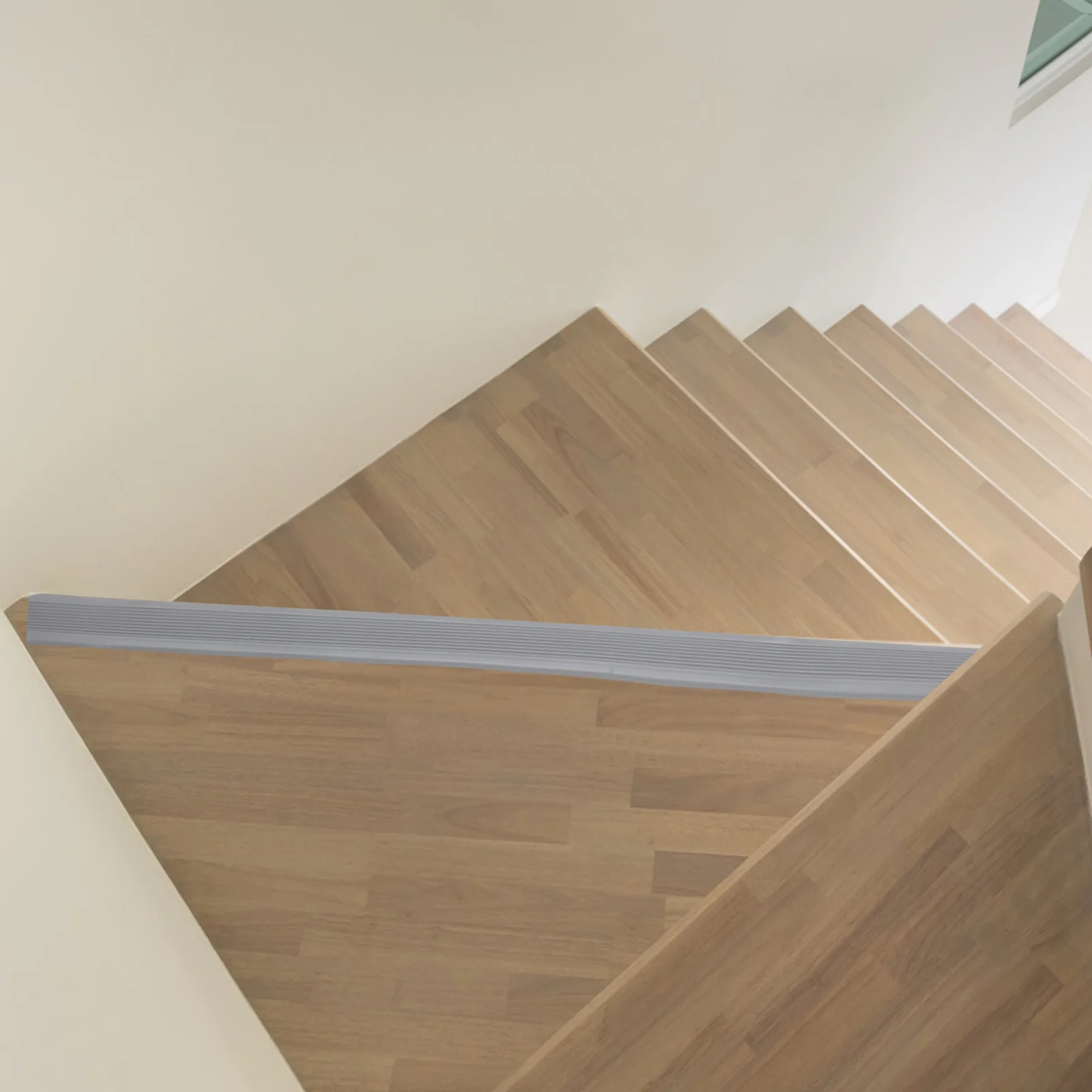 حواف الدرج حامي عدم الانزلاق ذاتية اللصق تقليم داخلي في الهواء الطلق السلامة شرائط الزخرفية سهلة الإعداد لا بقايا