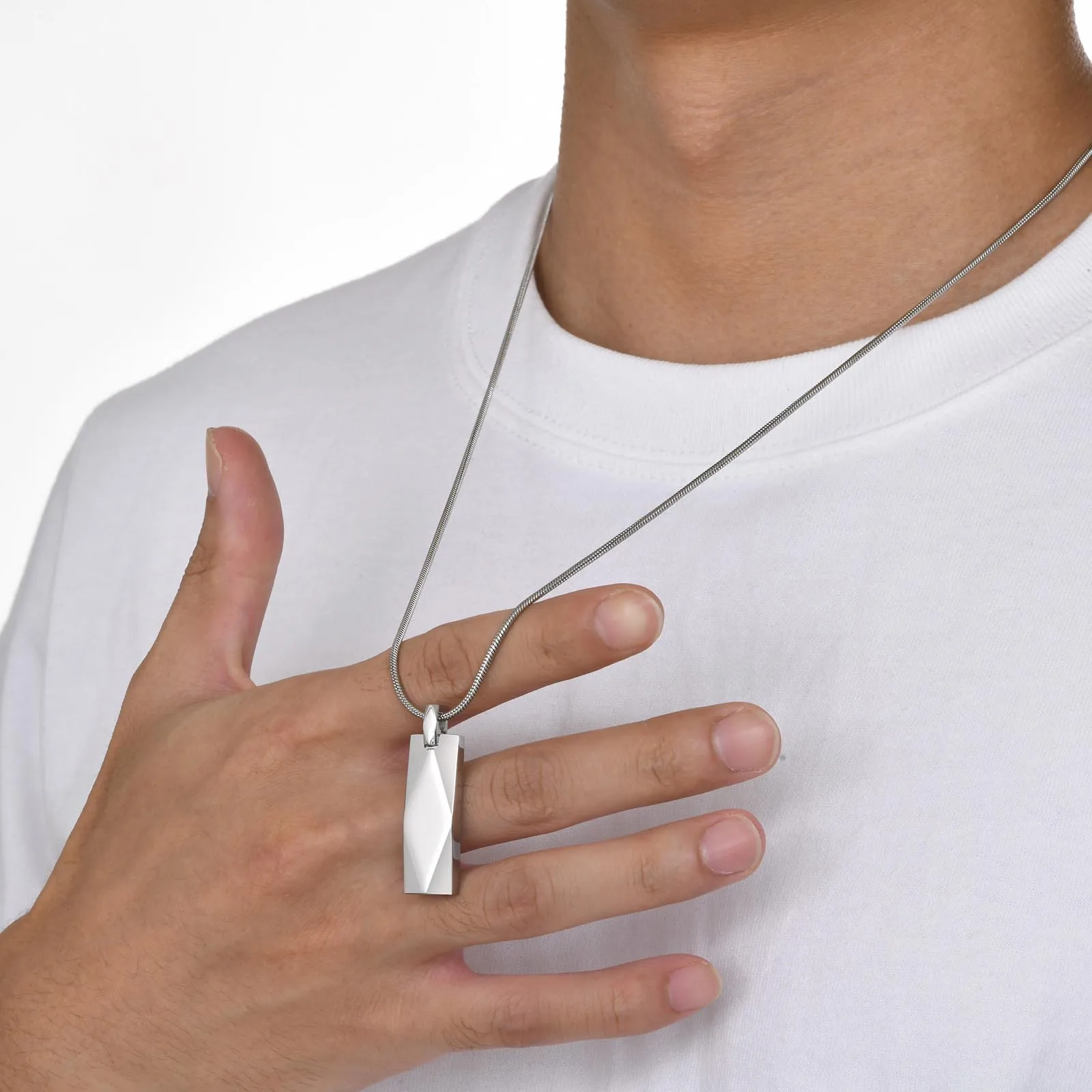 Vnox 3D Bar Rectangle Necklaces for Men Women, Waterproof Stainless Steel Geometric Pendant Collar with Chain Jewelry