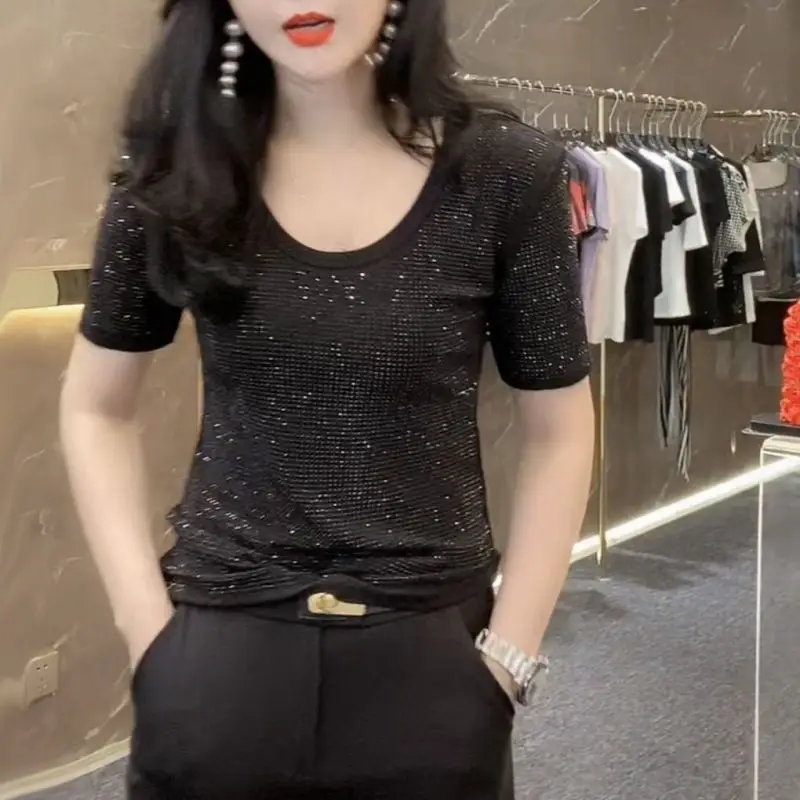 T-shirt à manches courtes pour femmes, col rond, diamant brillant, version coréenne, haut slim, printemps