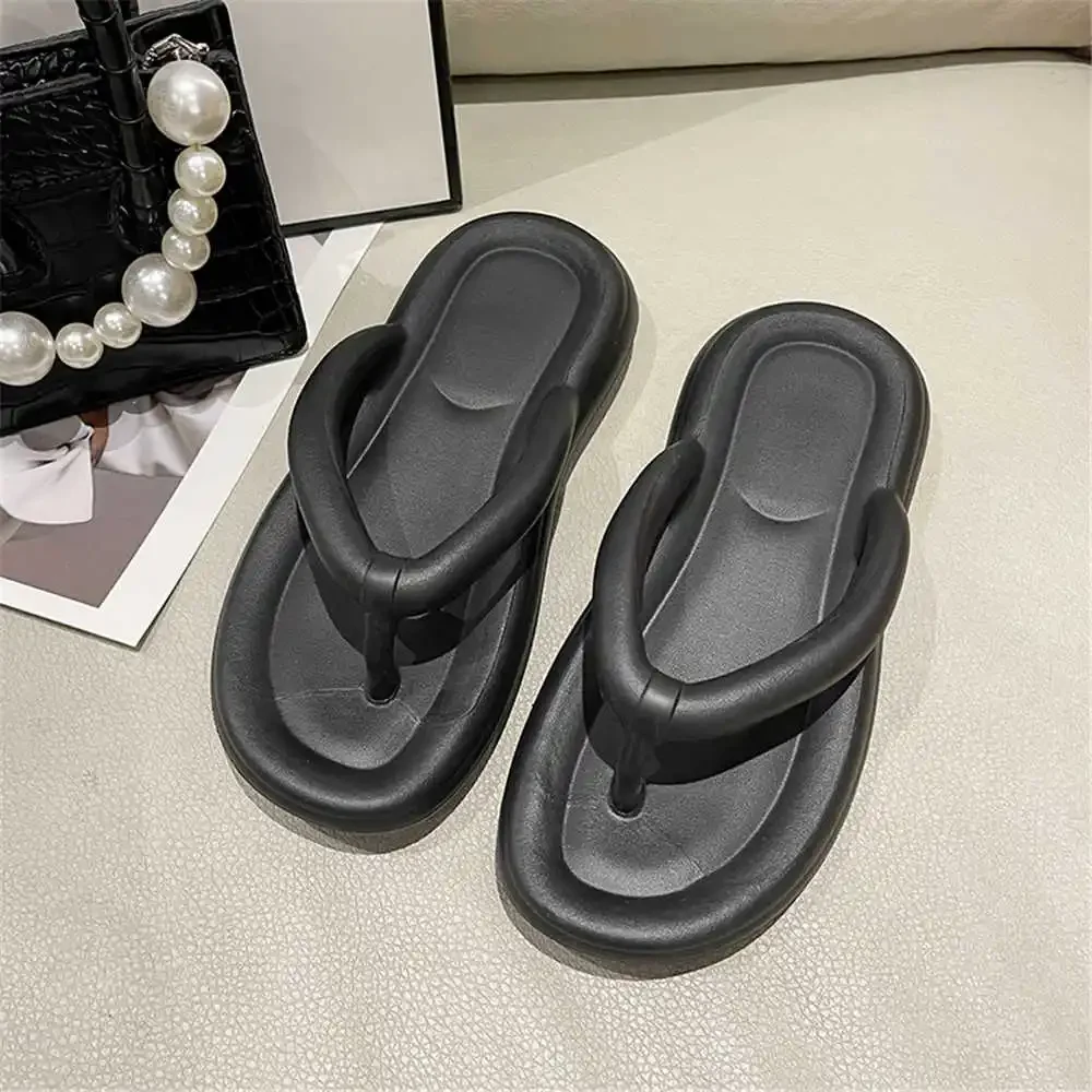 Flat Sole Size 41 Woman\'s Luxury Beach Sandals Finger Slipper Chinese Brands Shoes Sneakers Sports Styling Top Quality