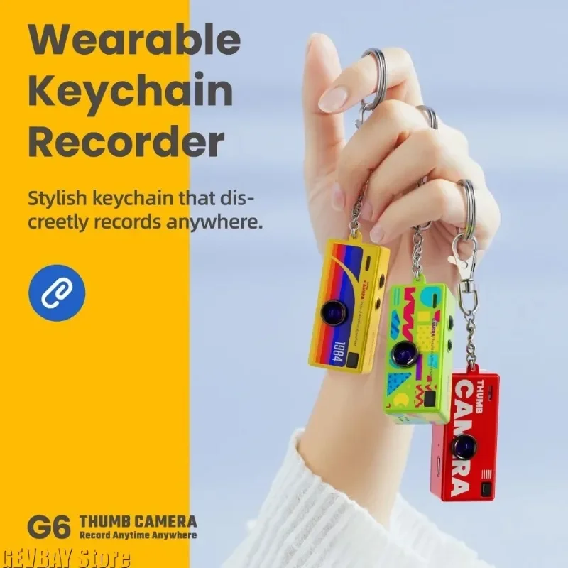 Retro for 1984 Mini Thumb CCD Camera Keychain, Tiny Digital Camera Pendant, Portable Backpack Charm Cute Ornament Gift