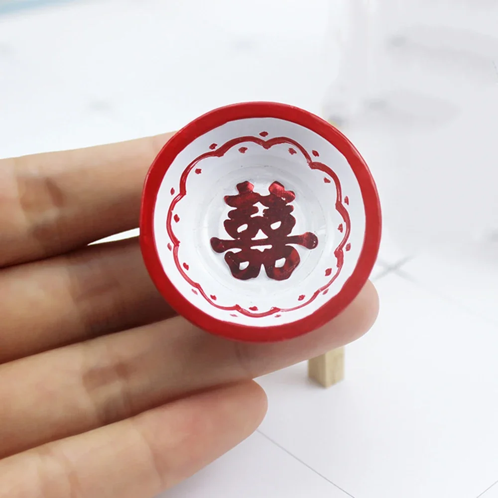 1/12 Dollhouse Miniature Accessories Mini Alloy Retro Washbasin Simulation Wash Basin Model for Doll House Decoration ob11