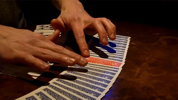 خارج الأزرق (وسيلة للتحايل والتعليمات عبر الإنترنت) بواسطة جيمس أنتوني كارد الخدع السحرية أوهام عن قرب Mentalism ألعاب ماجيا