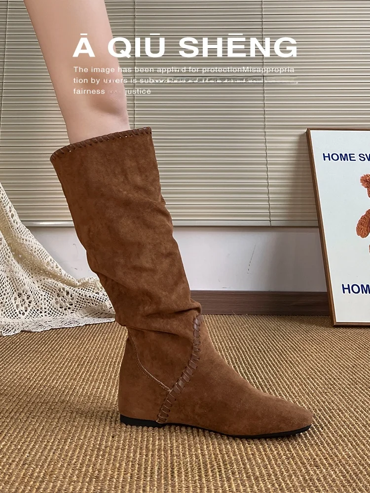 bottes-de-chevalier-western-retro-pour-femme-nouvelle-collection-2025-polyvalentes-a-bout-rond-rehaussantes-longues-sous-le-genou-version-en-peau-de-mouton