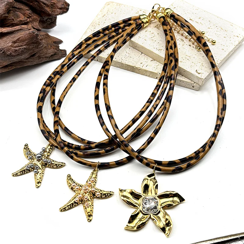

Stainless Steel Starfish Imitation Pearls Pendant Necklace Choker for Women Girl Gold Color Leopard Print Pu Chain Beach Jewelry