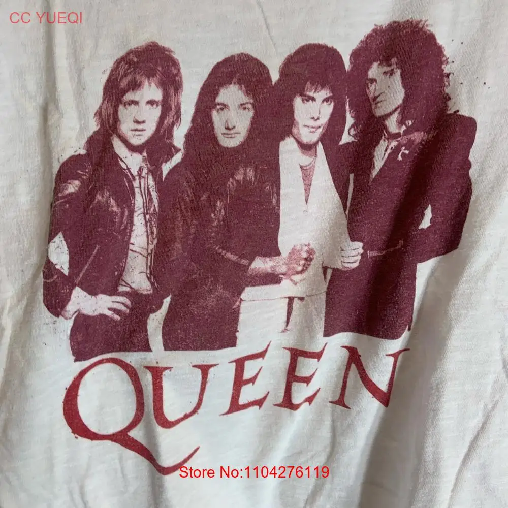 Queen large white graphic preowned T shirt long or short sleeves