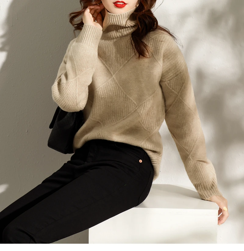 

Low-key luxury knitted cashmere sweater women's autumn and winter new versatile off-shoulder turtleneck pullover