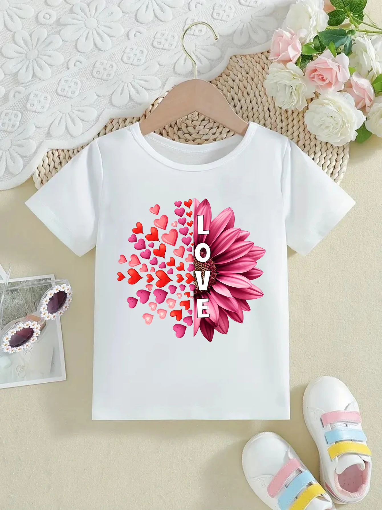 

Love Hearts Sunflower Printed T Shirt Girls Valentine'S Day Gift T-Shirt Kawaii Kids Clothes Funny Summer Short Sleeve Shirt