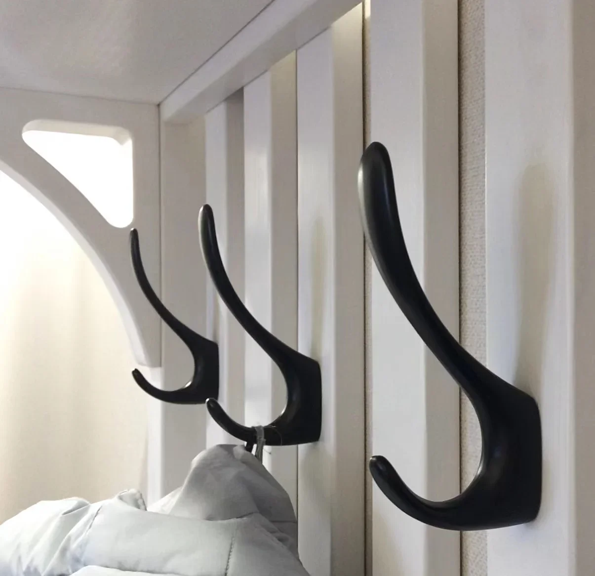 

SARIHOSY Wall Hook Black Clothes Hooks Wall Storage Towel Hook Coat Rack for Bathroom Kitchen Multifunctional Home Accessories