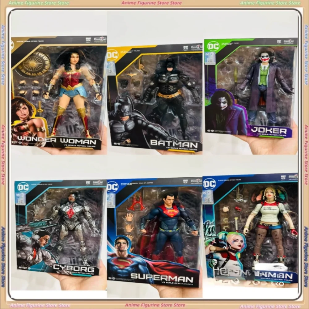 

Domestic Pan Le DC Figures Series Simplified Version of The Dolls, Superman, Cyborg, Ugly Man, Batman, Wonder Woman Gift