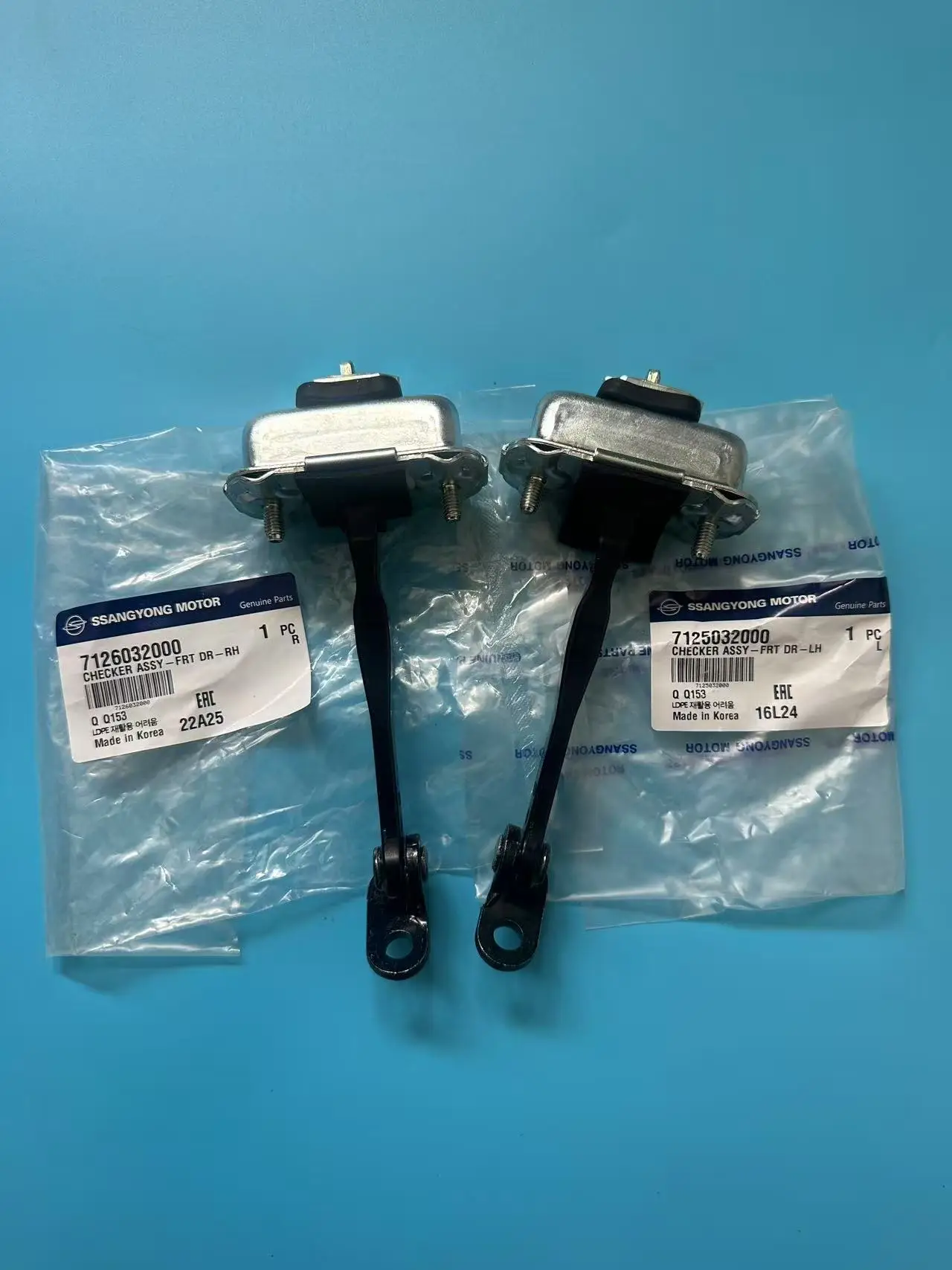 Genuine Front Door Checker Stopper LH7125032000 RH7126032000 For Ssangyong Actyon Kyron Actyon Sports Actyon Sports II view 2