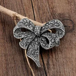 Fashion Retro Alloy Brooch Bow Pin Clothing for Women Jewelry Hot Sale