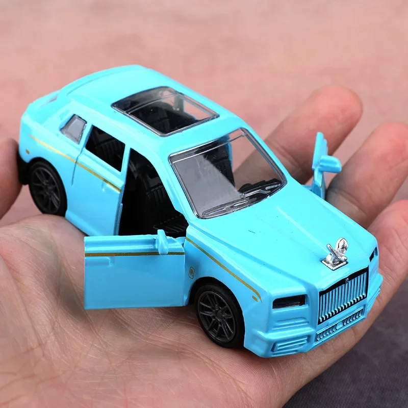 لعبة نموذج سيارة مصنوعة من خليط معدني للأولاد، سيارة سباق واقعية للأطفال، محاكاة سيارة سباق رياضية، ميزة التراجع