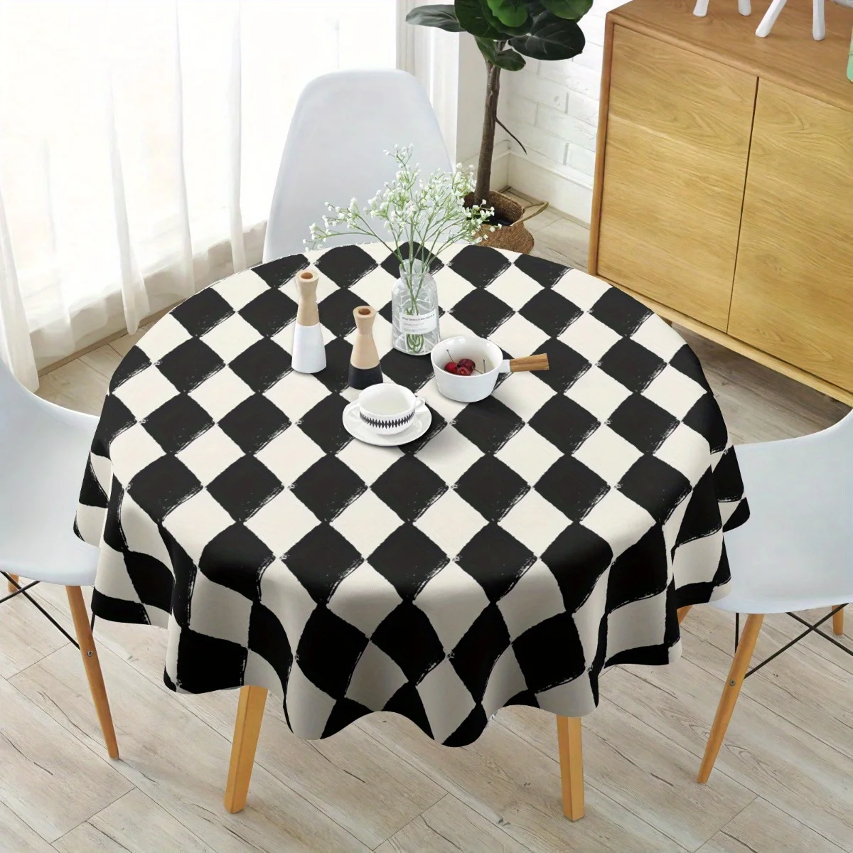 One Bohemian black and white diamond-patterned polyester tablecloth - round shape