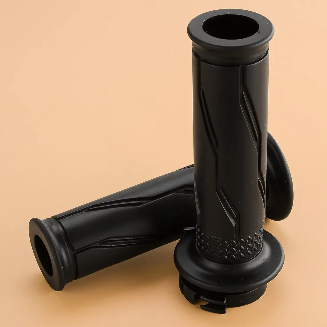

1 Pair 7/8" 22mm Motorcycle Rubber Handlebar Handle Bar Throttle Tube Grips Black Fit For Yamaha FZ-S FZ07 FZ09 FZ10 FZ16 FZ6
