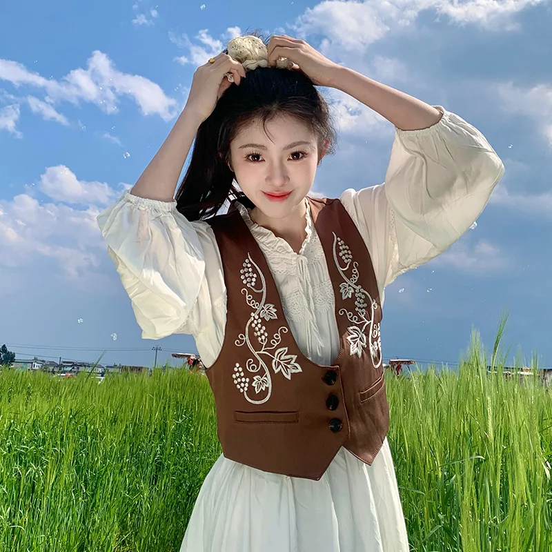 カーキ刺繍入りヴィンテージベスト、高度なレイヤリングナイトトップ、またはポリエステル混紡エスニックスタイルアウターウェア、春コレクション