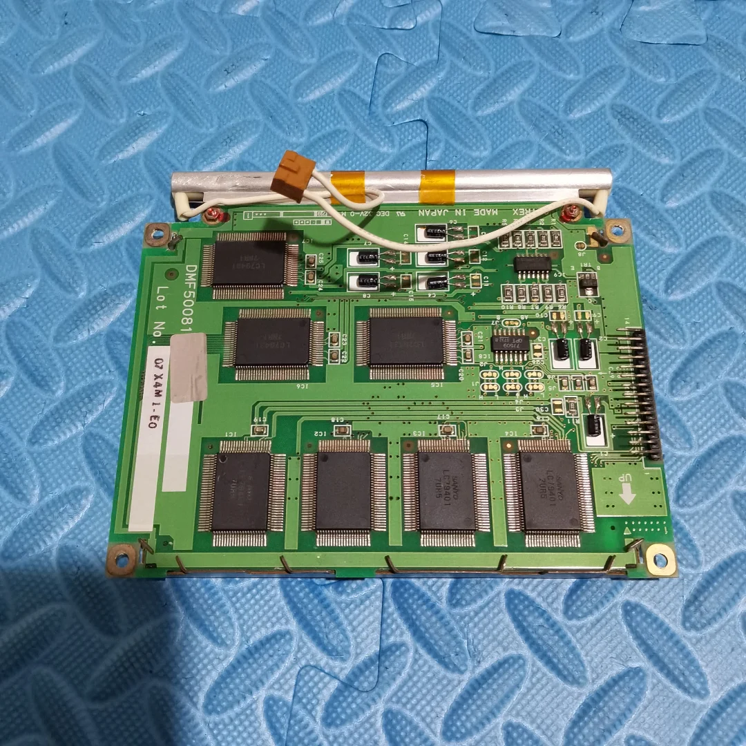 DMF50081 DMF50081ZNB-FW Pannello LCD originale