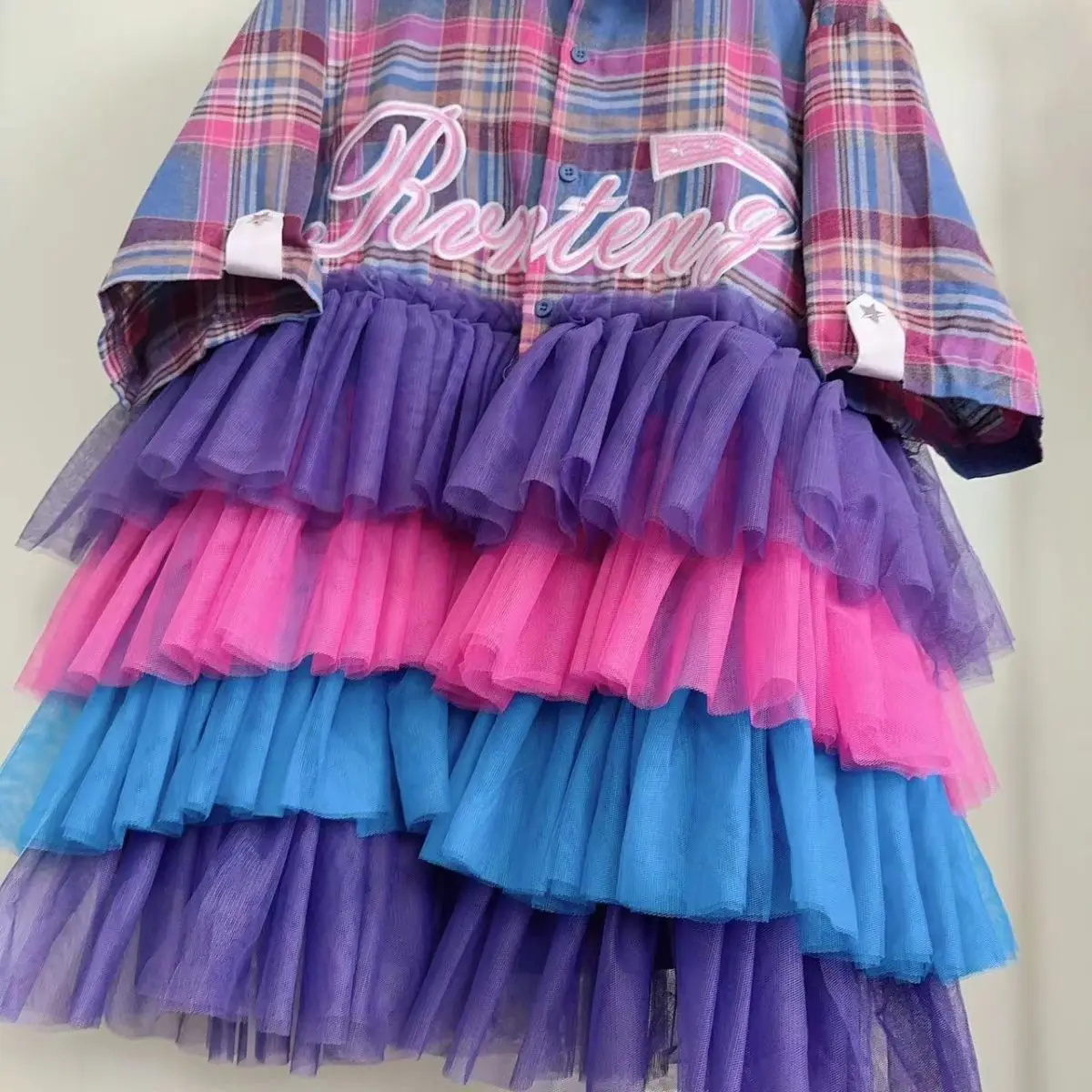 高級ラインストーンチェック柄プリントメッシュフリルシャツドレスコントラストカラーガーゼ多層シャーリングブラウスドレス半袖Tシャツ