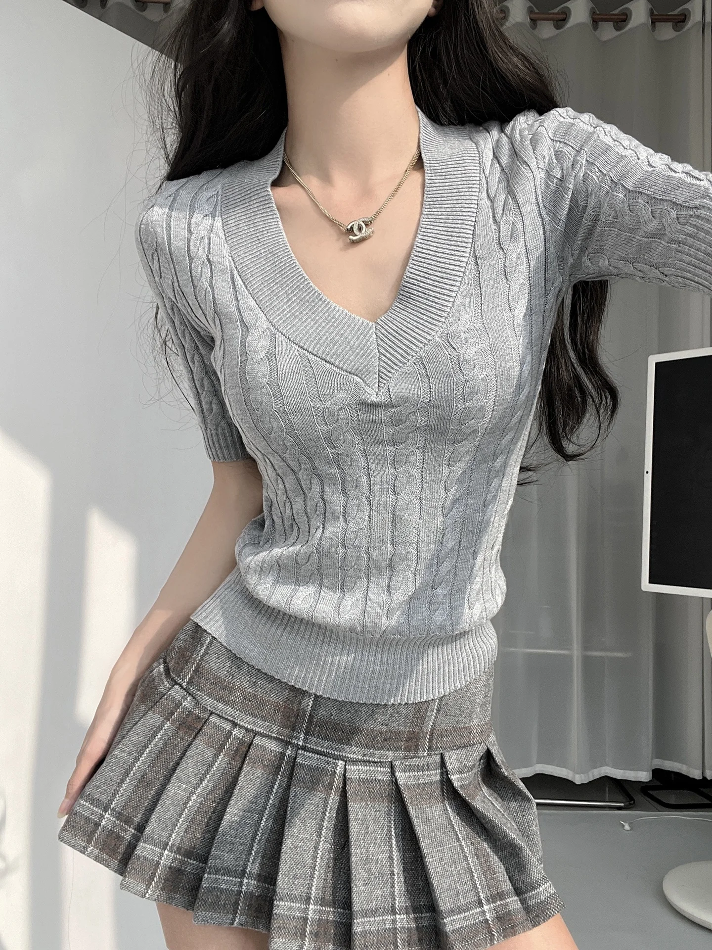 Lafayette College - Top de punto fino de manga corta con cuello en V para mujer, estilo americano, longitud regular, novedad de verano