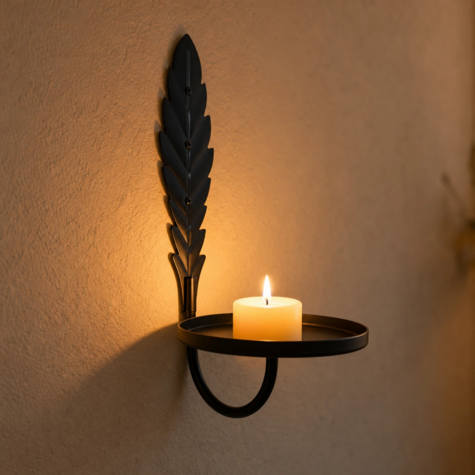Iron Holder with Leaf Backplate Matte Black Wall-Mounted Candle Holder Wall Candle Sconce Minimalist Decorative for Living Room