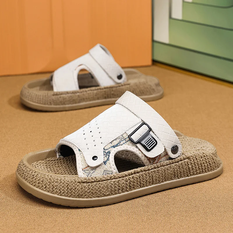 

Trend Spotting Men's Slippers 2026 Men Sandals Summer Casual Shoes Fashion Non Slip Male Shoes Wear-Resistant Rubber Big Size 46