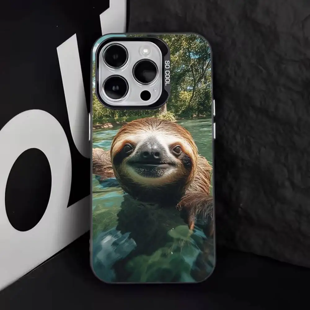 Tierische niedliche Cartoon-Faultier-Handyhülle für iPhone 17,16,15,14,13,12,11,Pro,Max,Plus,E,Air,Mini, schwarze TPU-Abdeckung